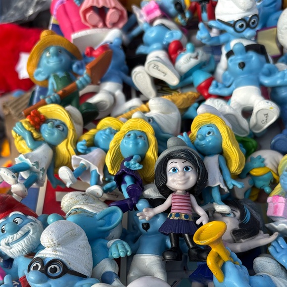 Smurfs Blue and White Toy Set lot - Picture 5 of 11